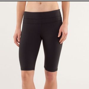 Lululemon | Reverse Groove Short (Tall)